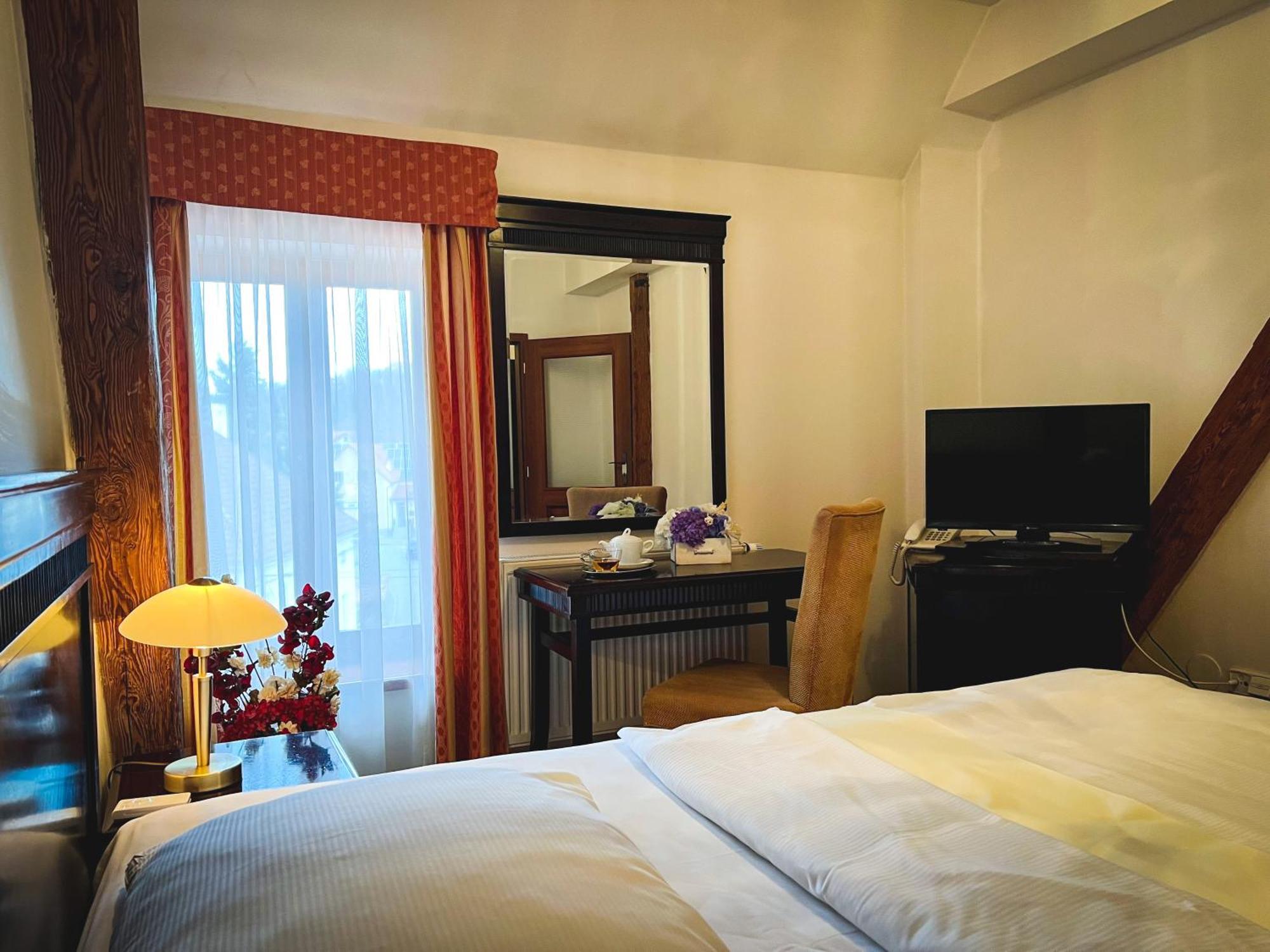 Hotel U Zeleneho Stromu Nepomuk Ngoại thất bức ảnh