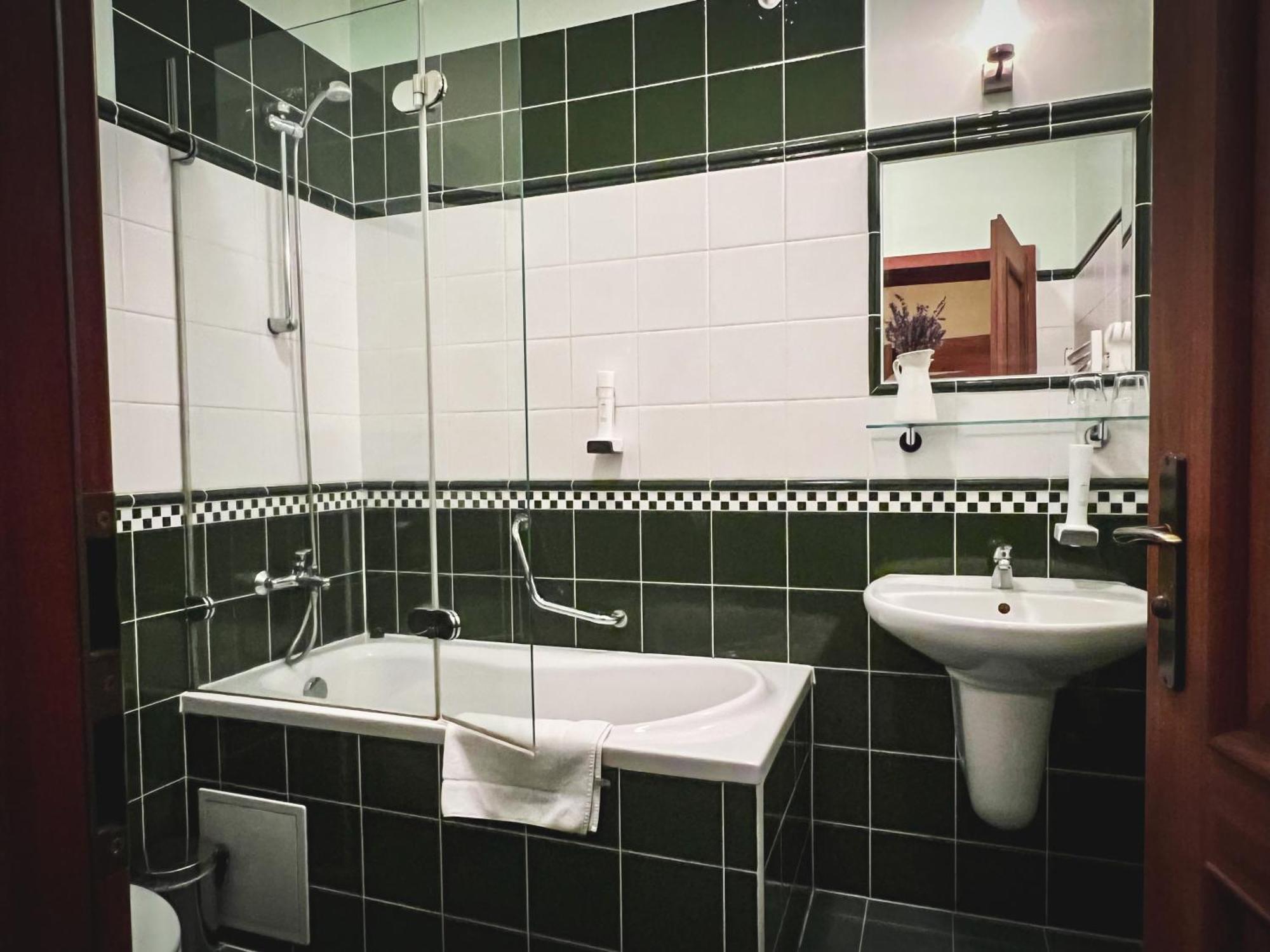 Hotel U Zeleneho Stromu Nepomuk Ngoại thất bức ảnh