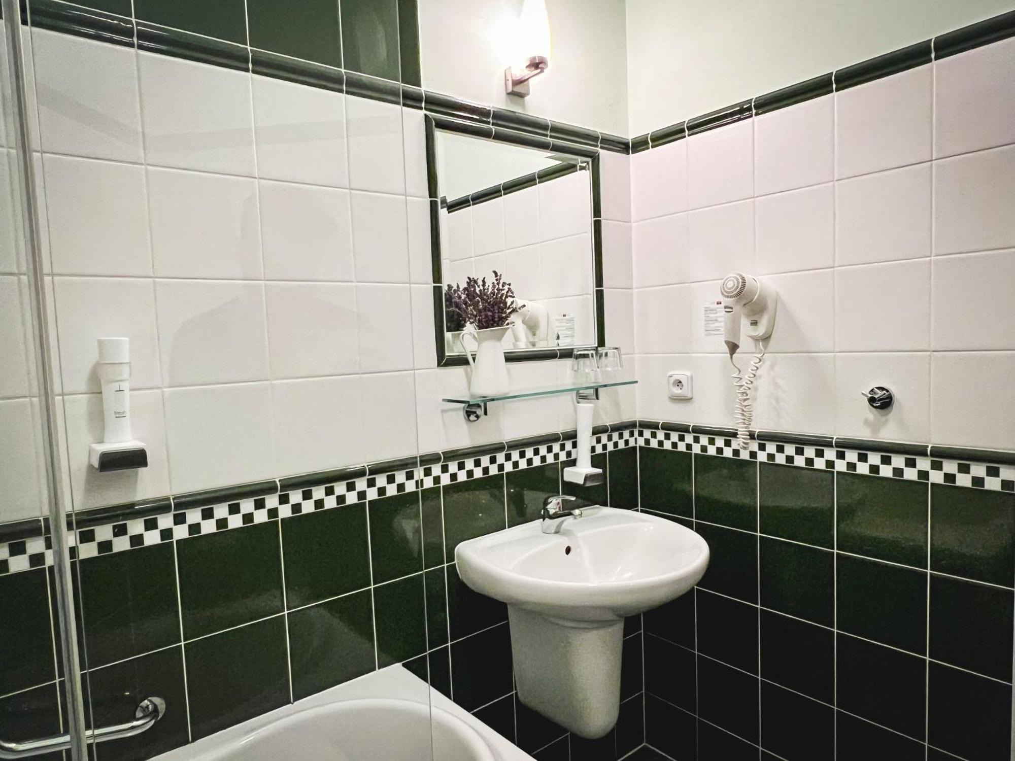 Hotel U Zeleneho Stromu Nepomuk Ngoại thất bức ảnh