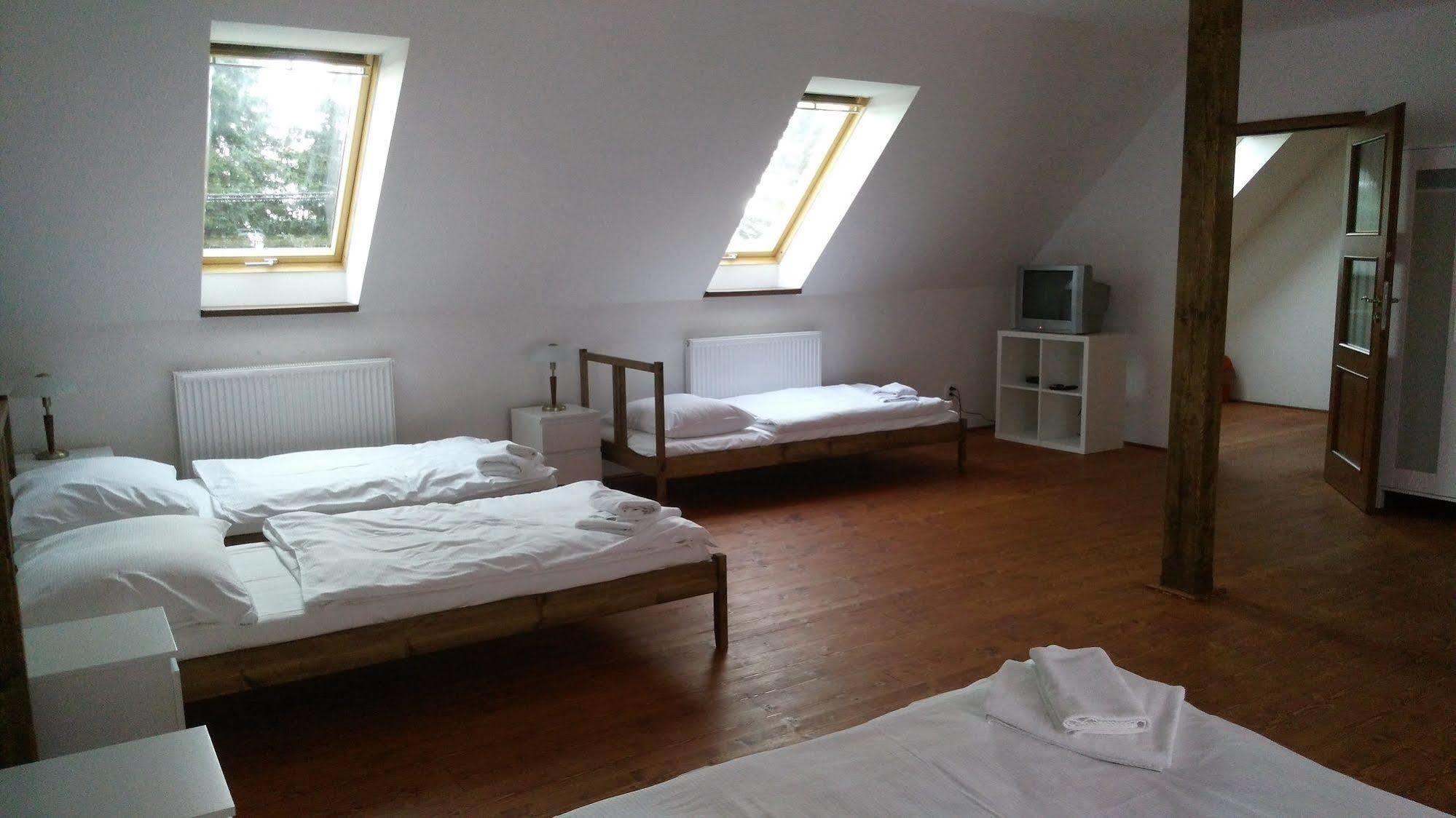 Hotel U Zeleneho Stromu Nepomuk Ngoại thất bức ảnh